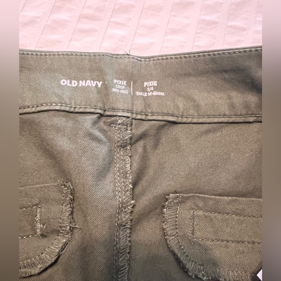 Old Navy pixie mis rise cropped dress pants - Picture 2 of 5